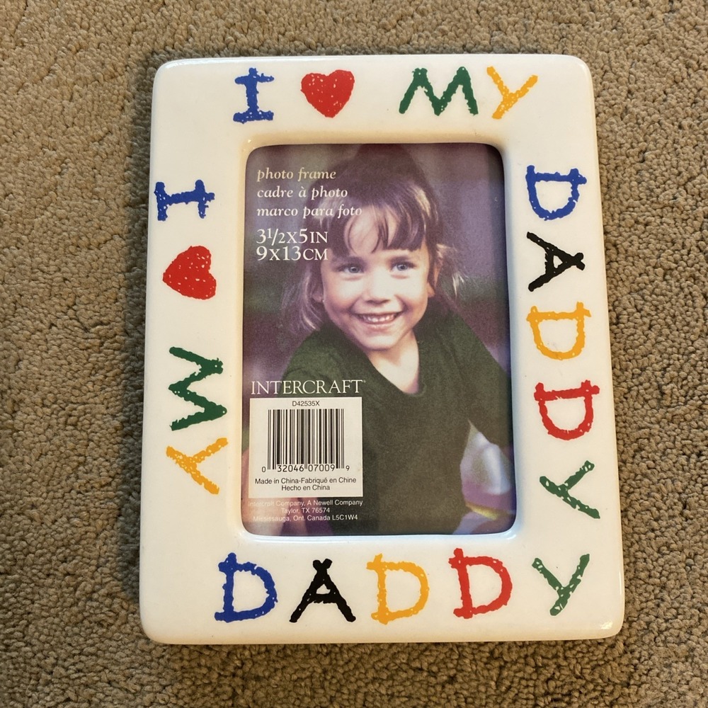 VINTAGE 1998 INTERCRAFT CERAMIC PHOTO FRAME CRAYON-STYLE PRINT "I LOVE MY DADDY"